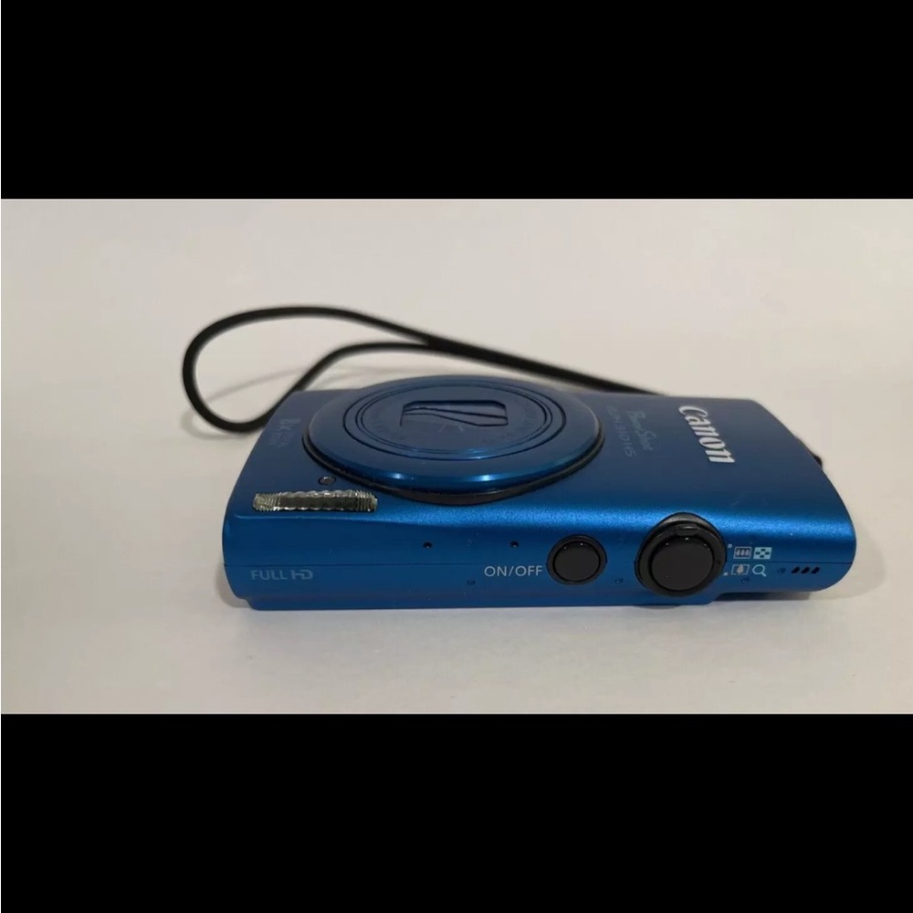 Canon PowerShot Blue Digital Camera - Picture 4 of 8